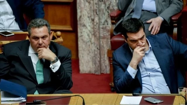 Γιατί ο Καμμένος από χρήσιμος έγινε «βαρίδι» για τον Τσίπρα